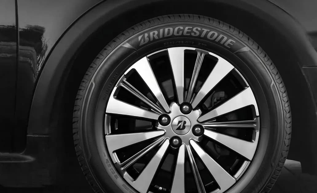 Cover image for article: Car Tire Guide for Every Driving Style